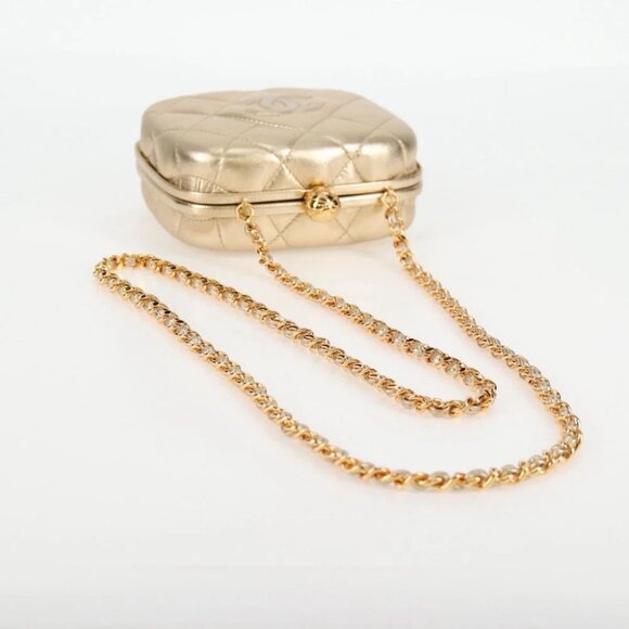 CHANEL Matelasse Chain Shoulder Bag Lamb Skin Gold CC Auth 130943V - Picture 8 of 15